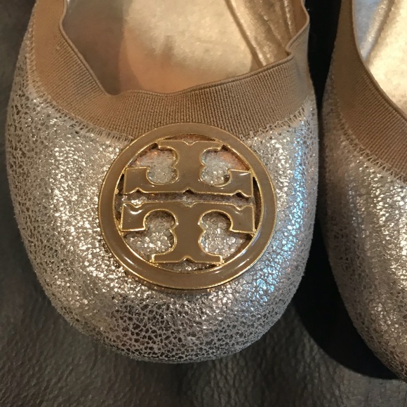 Tory Burch gold metallic flat - Picture 2 of 7